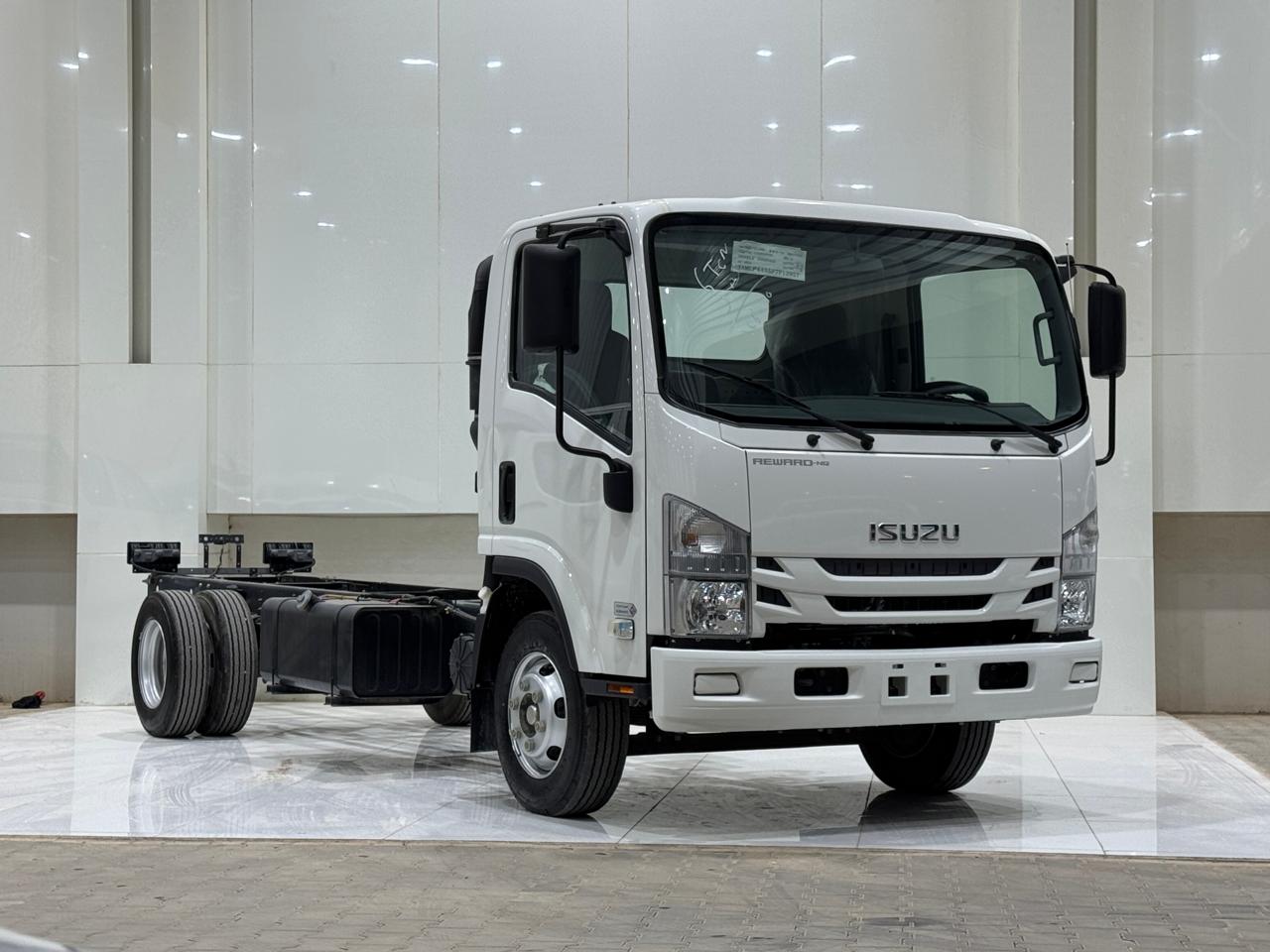 ايسوزو دينا 6 طن 2024