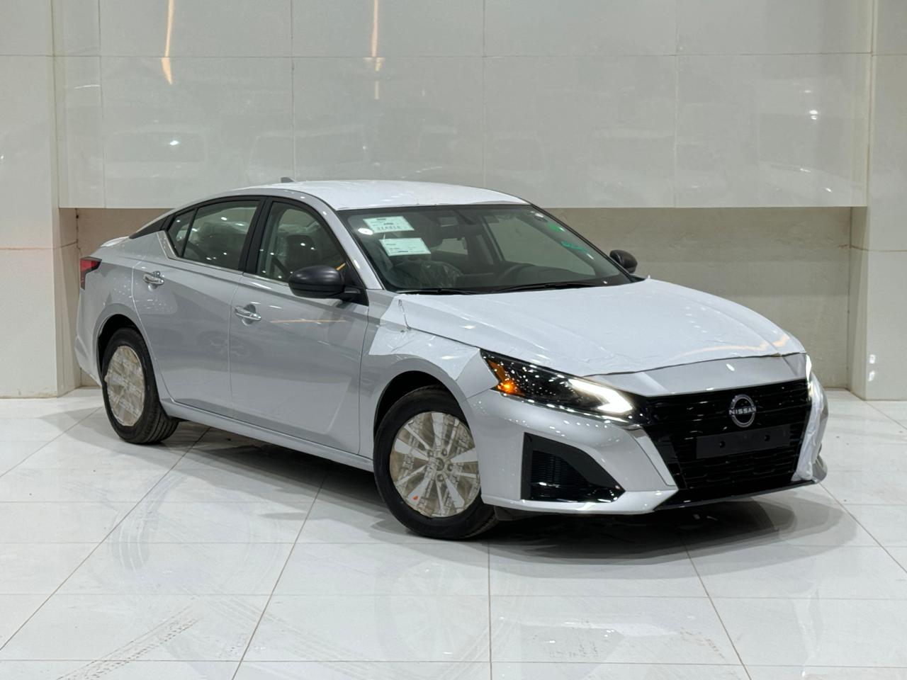 نيسان التيما استاند 2024