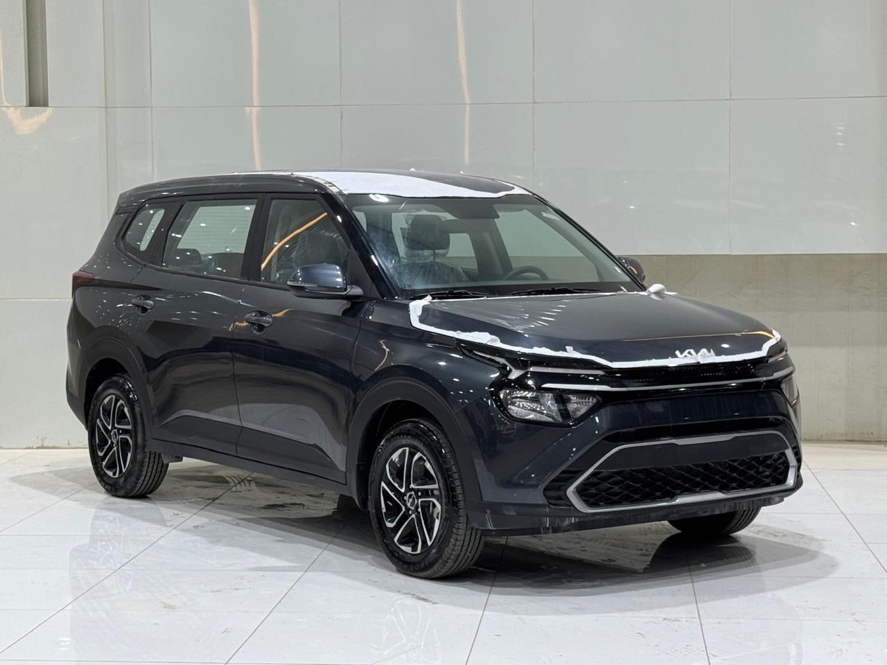 كيا كارنز 2024