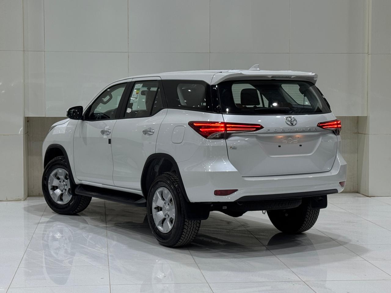 تويوتا فورشنر بنزين دبل 2025