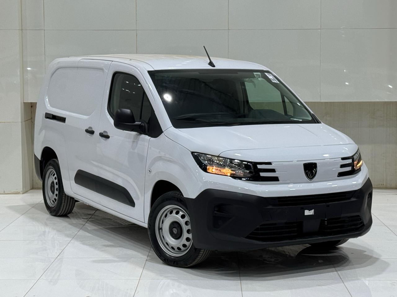 بيجو بارتنر 2025